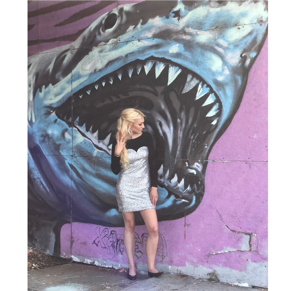 🔻SOLD🔻Glitz & Glam Mini Dress